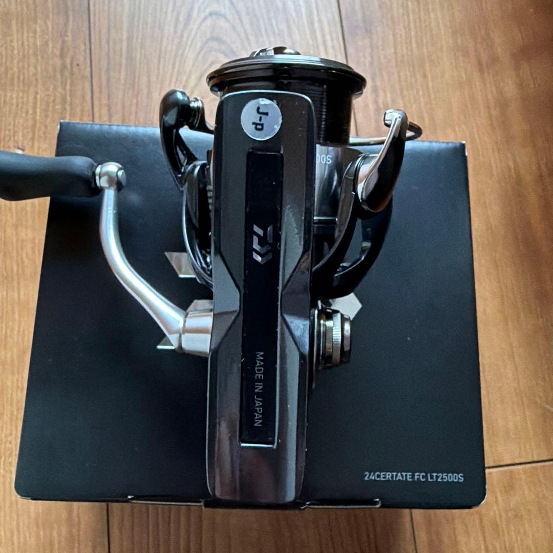 極美中古 DAIWA ダイワ 24CERTATE 24 セルテート 2500S