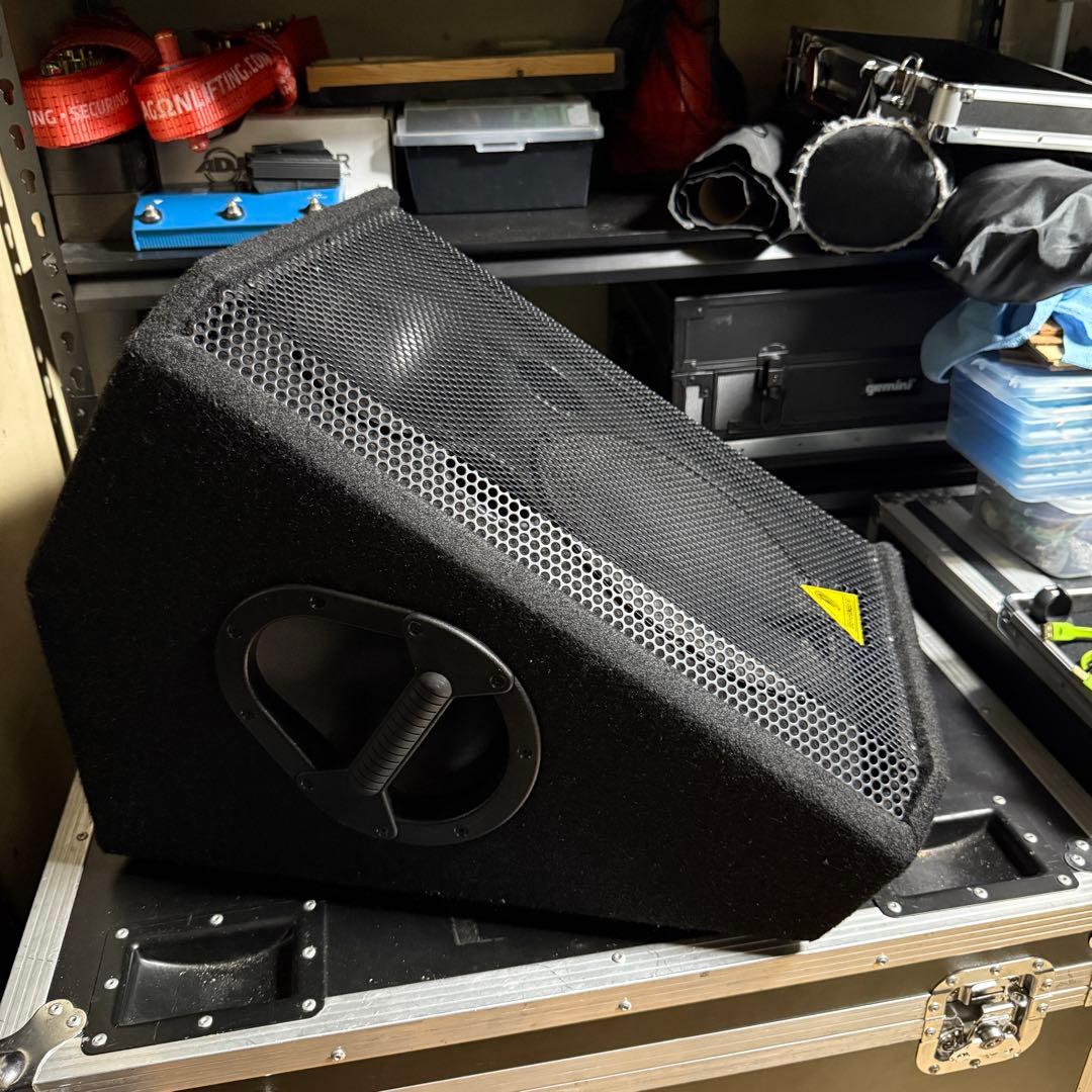 長*金様 送料無料！Behringer VP1220F フロアモニター パッシブ