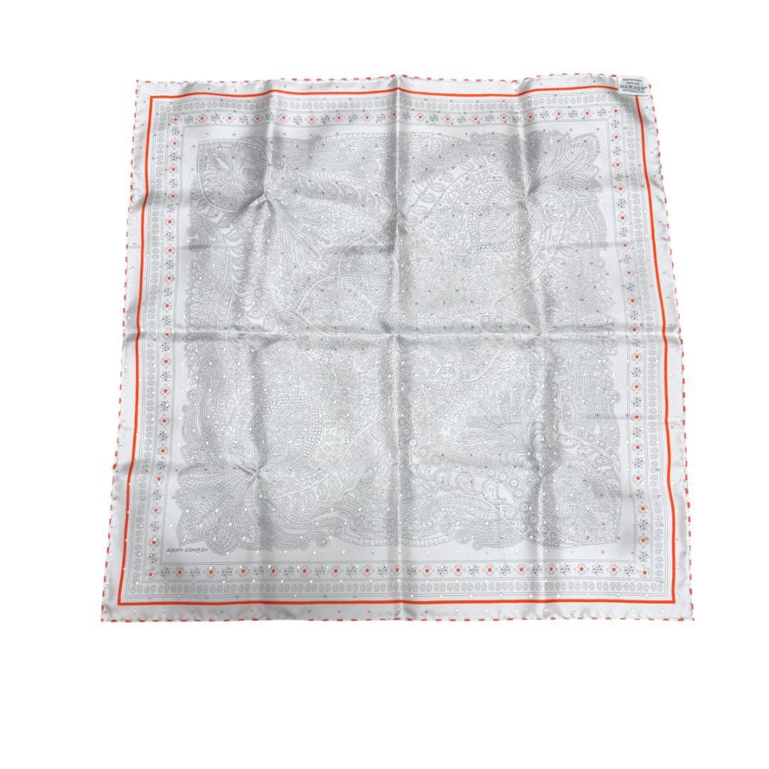 HERMES エルメス スカーフ カレ55 マハラニの庭 ドット刺繍