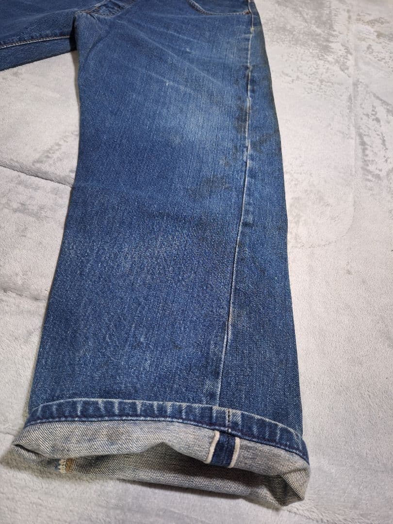 パ*ン様 リーバイス　66　ヴィンテージ　デニムジーンズ