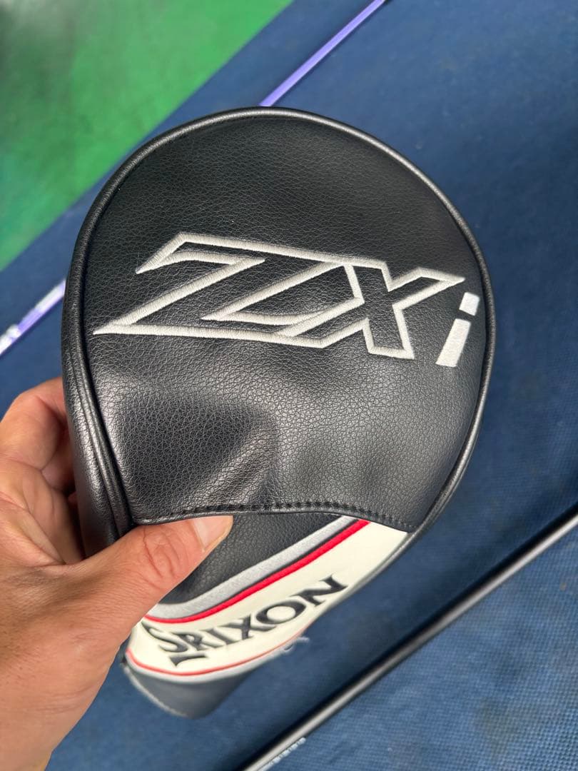 美品 スリクソンZXi 10.5 ドライバー　シャフト2本　バイオレット　SR