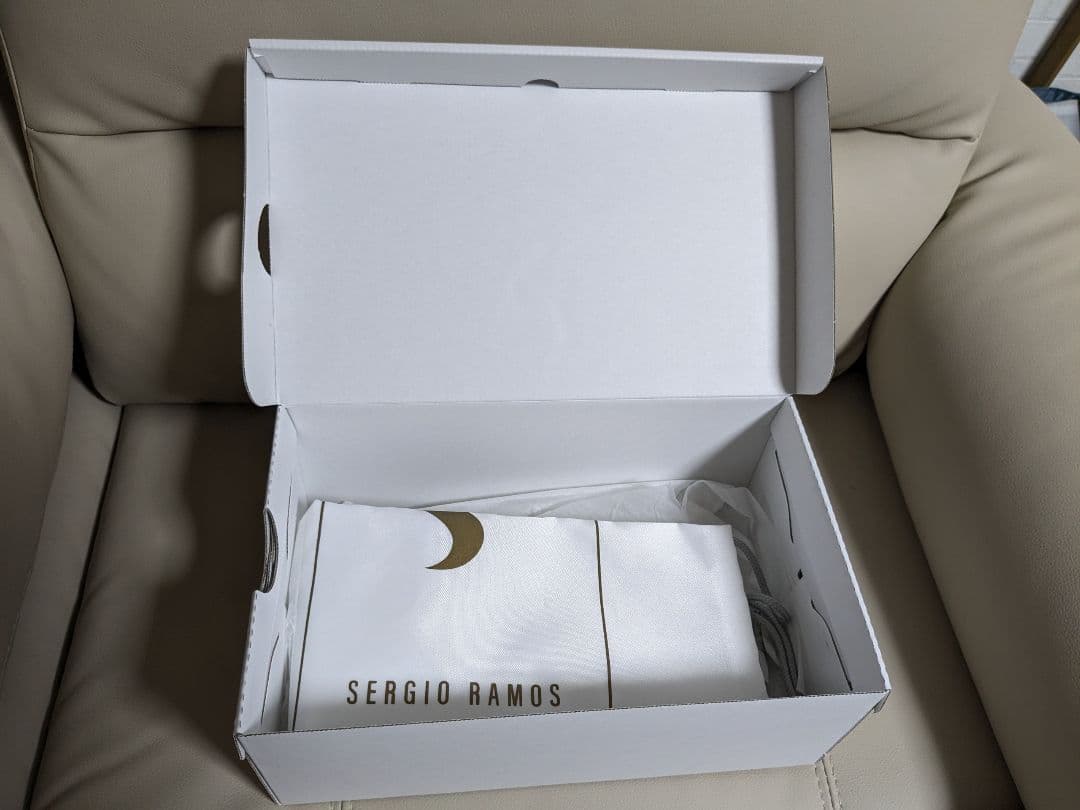 モレリア NEO IV β SR4 JAPAN セルヒオ・ラモスモデル25.5