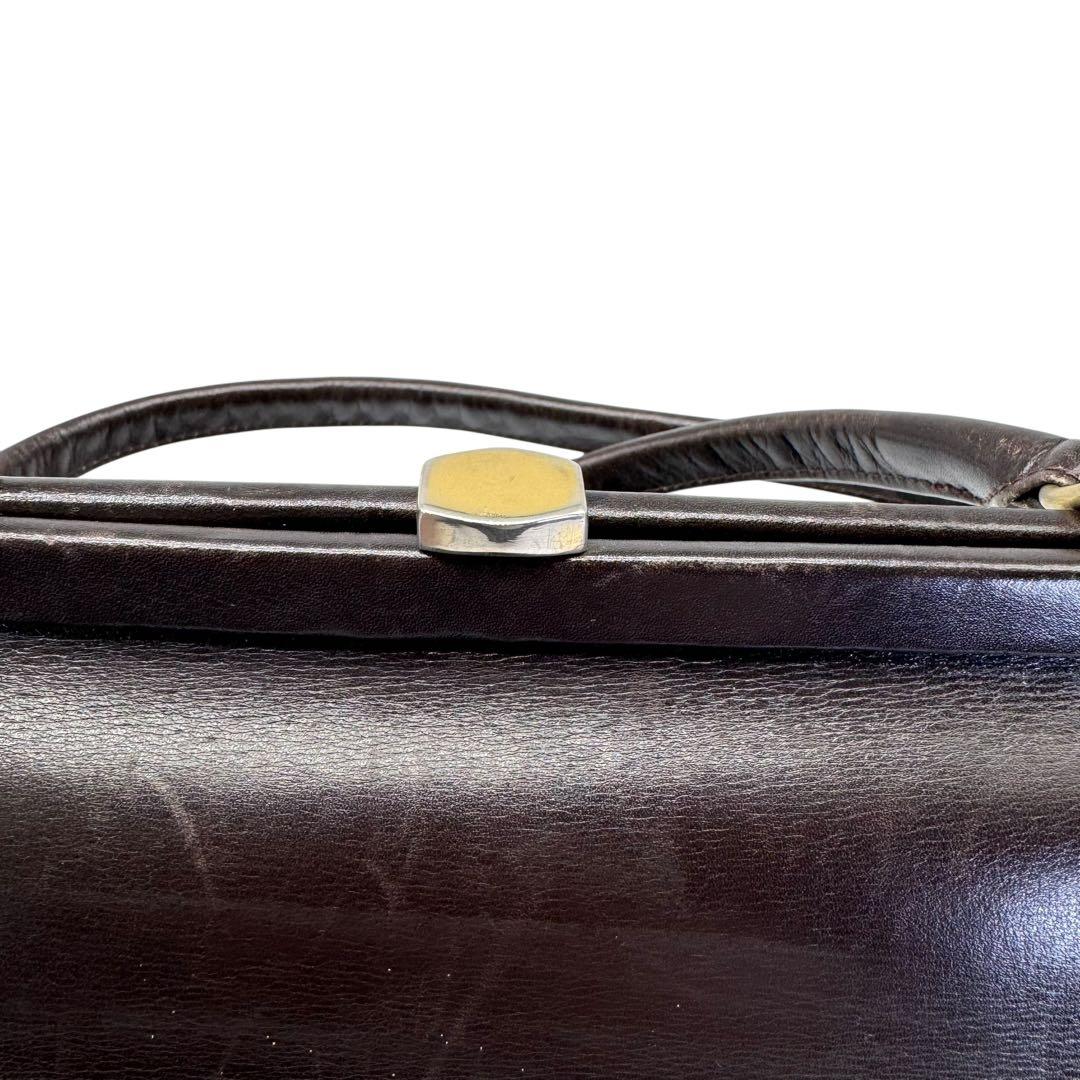 美品 ロベルタディカメリーノ ショルダーバッグ がま口 ロゴ金具 レザー