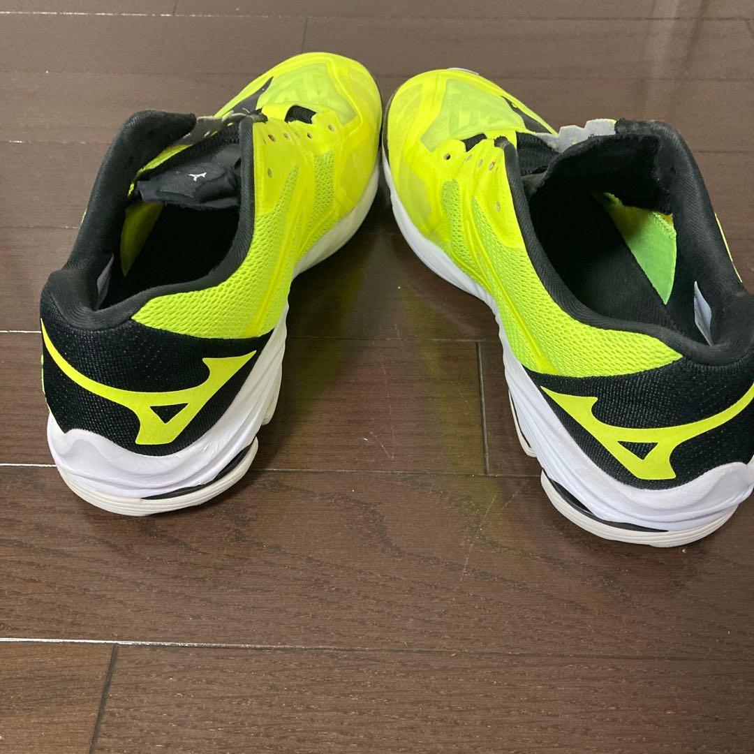 ミズノ　バレーボール WAVE LIGHTNING ローカット　26.0センチ