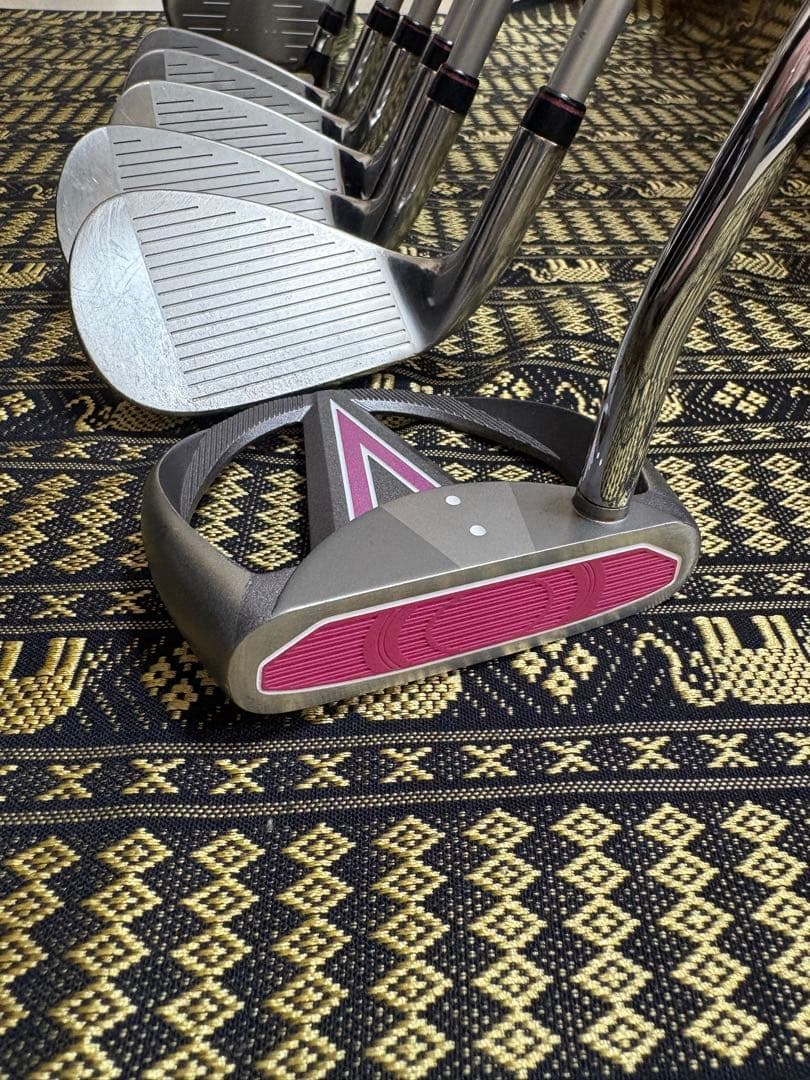 ゼクシオ11ドライバー＆ツアーステージ レディースゴルフクラブセット