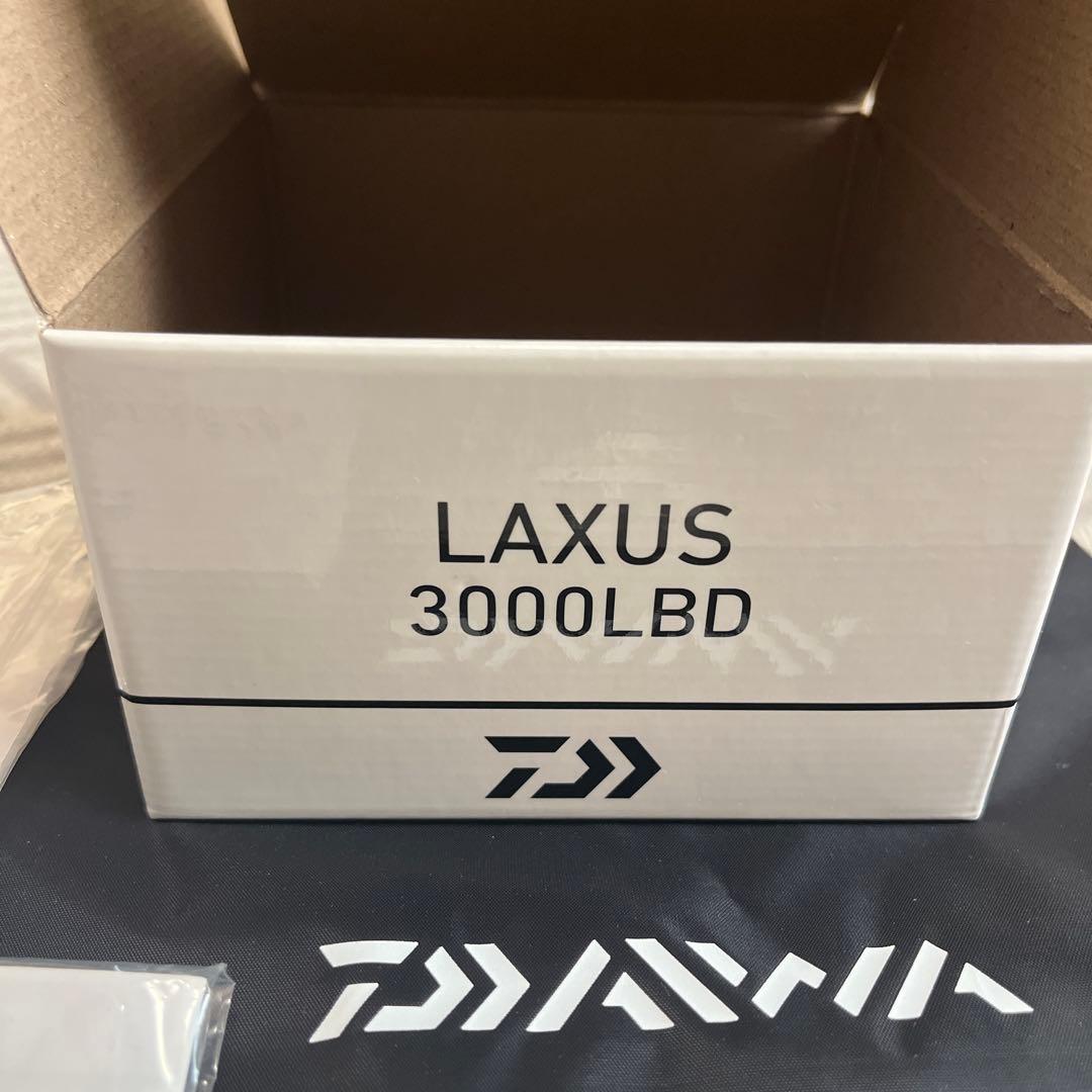 DAIWA LAXUS 3000LBDスピニングリール ブラック/ゴールド