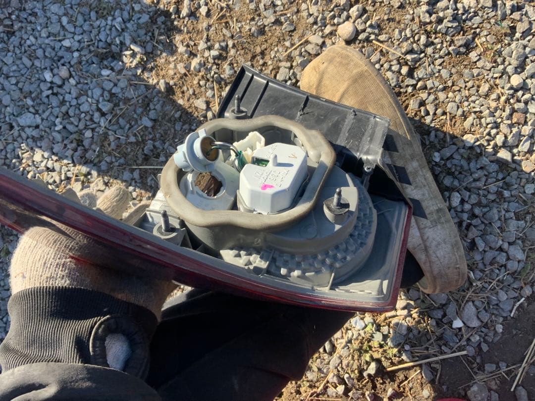 クラウン　アスリート　ＧＲＳ１８２　左　テールランプ