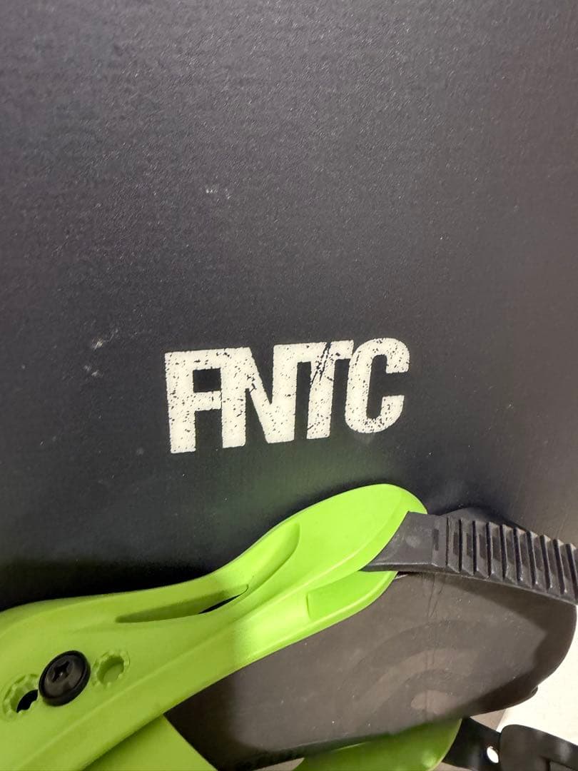 【美品】FNTC TNTスノーボード