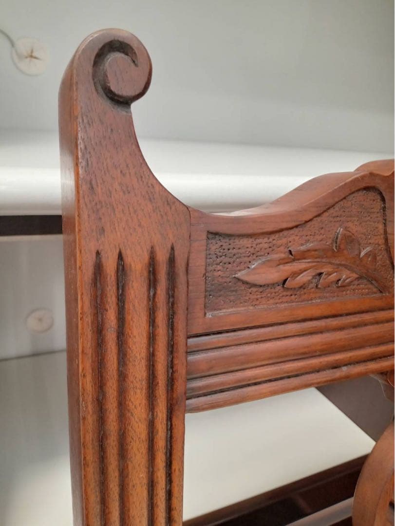 美品❗️椅子　チェア　イタリア調　北九州市福岡市限定