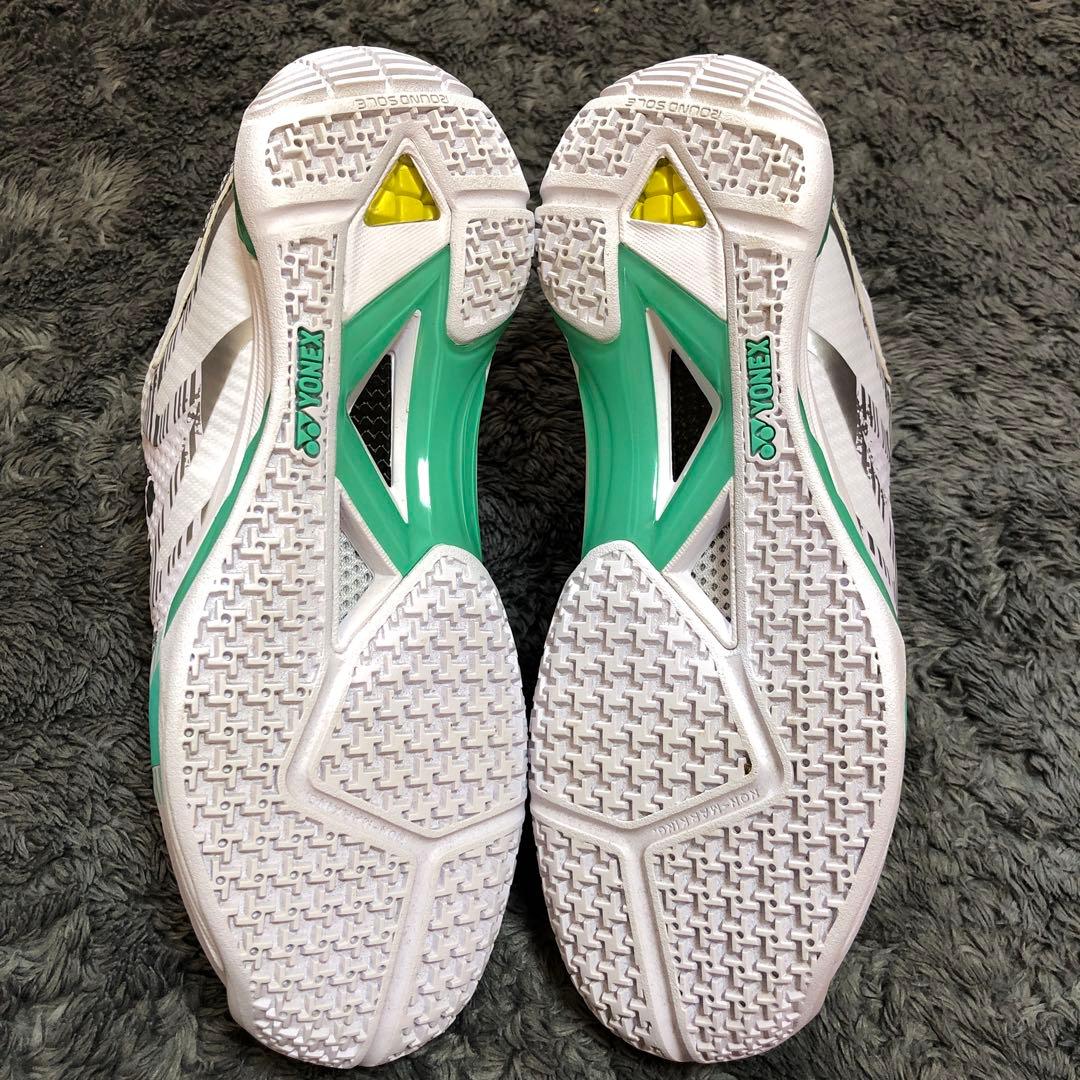 パワークッション エクリプション Z ウィメン　23cm ホワイト