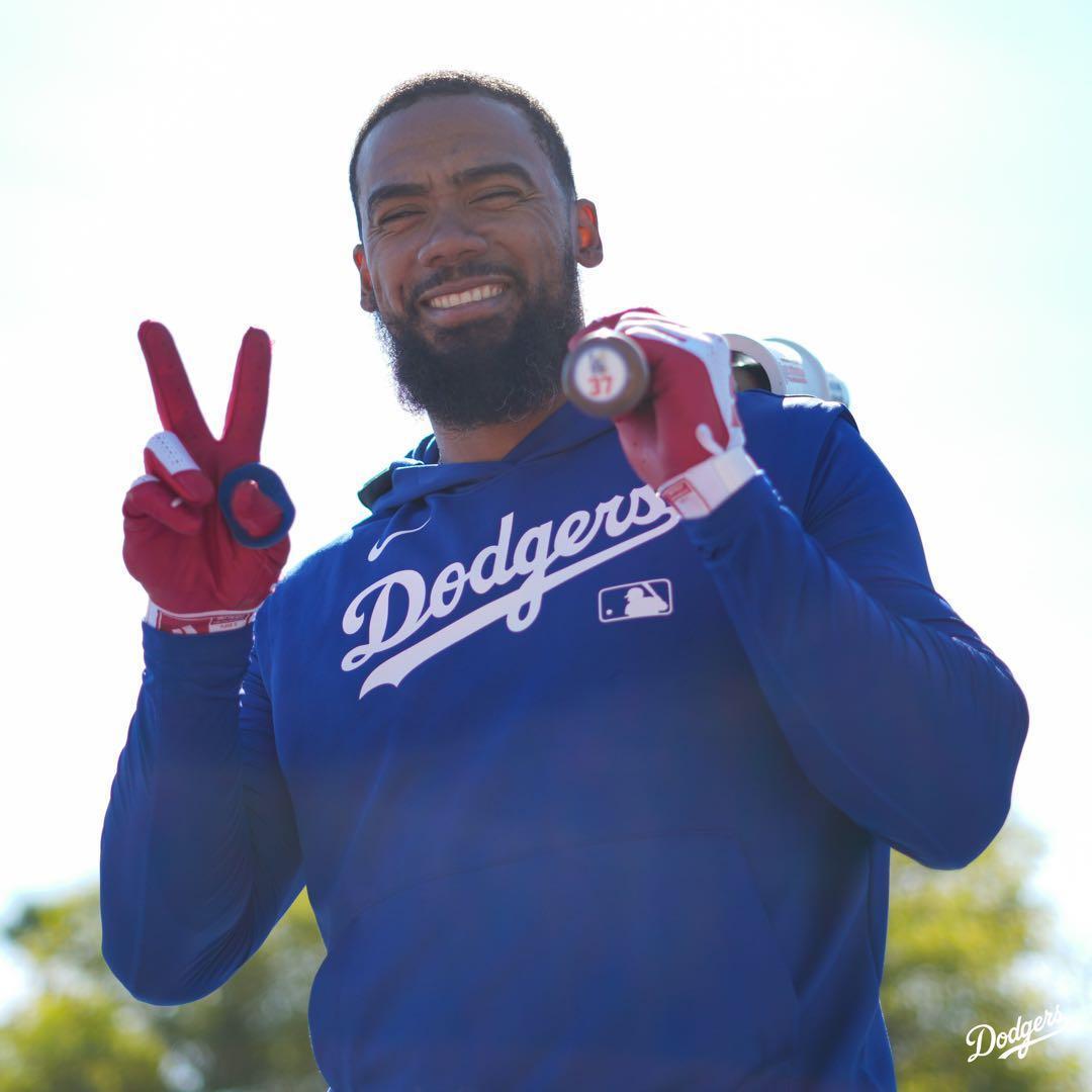 Ｌ ドジャースノースリーブパーカー選手着用モデル　オーセンティックNike