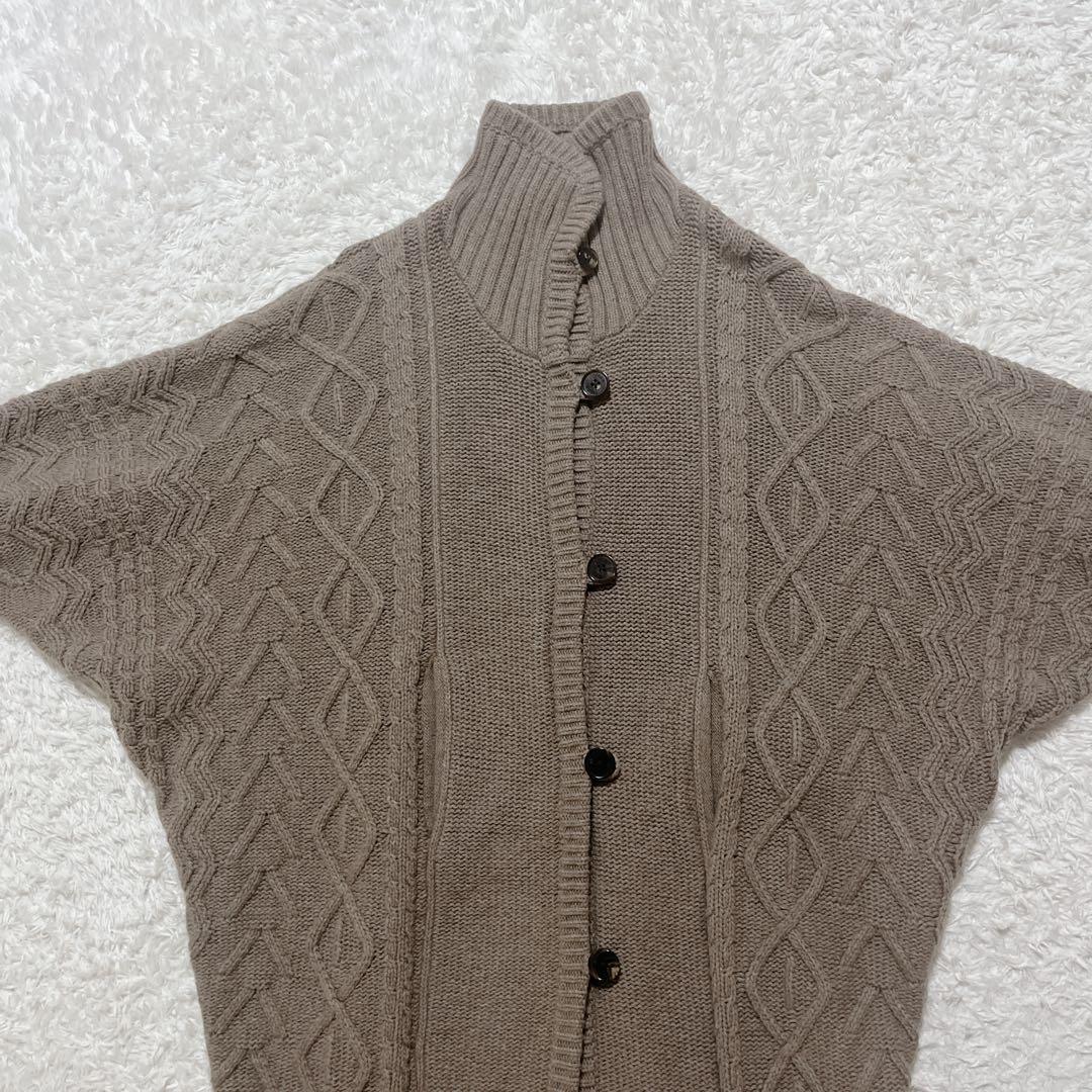 美品✨ティッカ　ハンドケーブルニットポンチョカーディガン　ベージュ