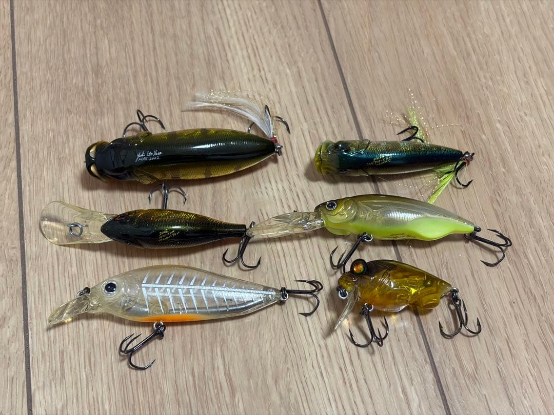 バス釣り引退セット　ルアー41個、ベイトリール（スコーピオン1000）