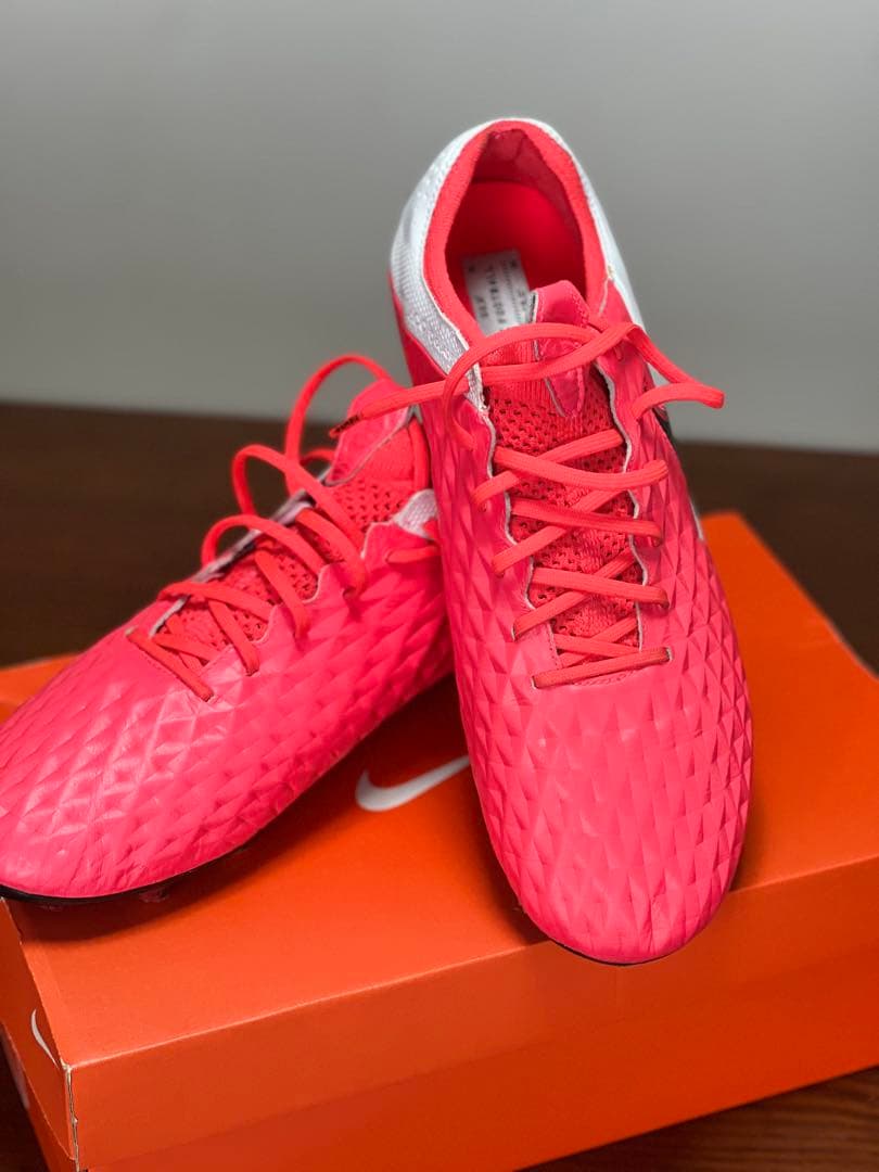 NIKE レジェンド8エリートHG 28㎝