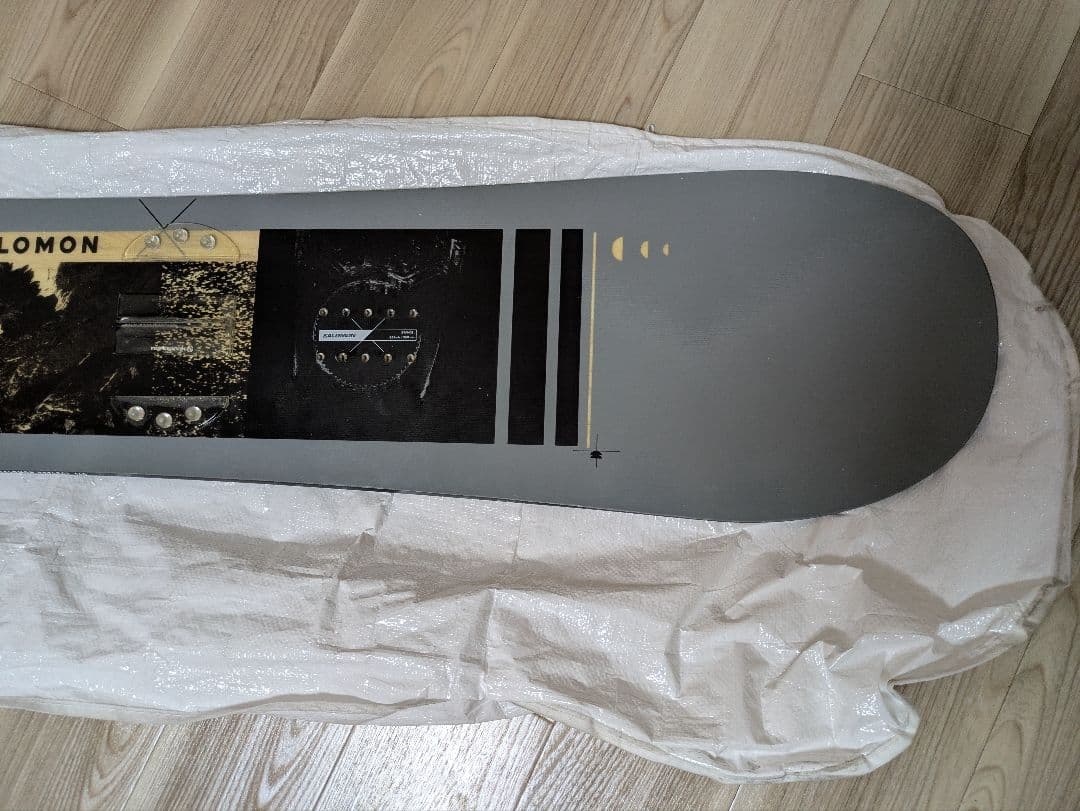 SALOMON スノーボード グレー