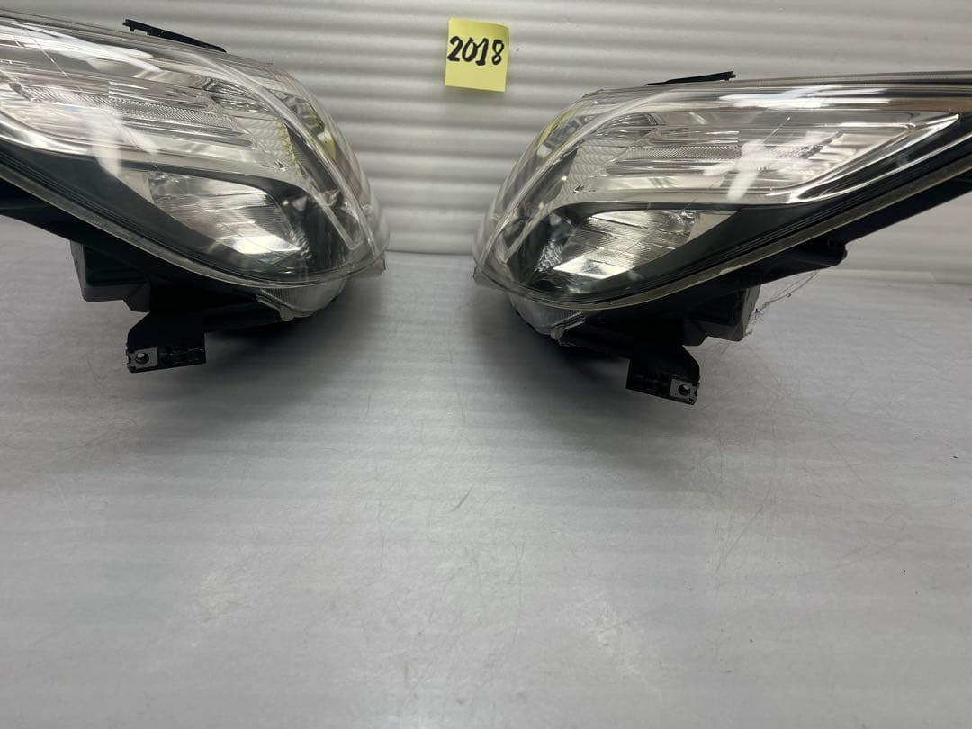 し*ょ様 スバル エクシーガ純正HIDキセノンヘッドライト1861 YA4/5/