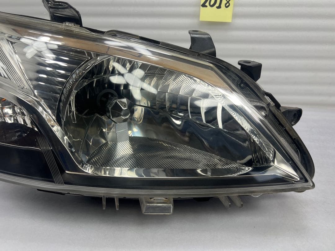 し*ょ様 スバル エクシーガ純正HIDキセノンヘッドライト1861 YA4/5/
