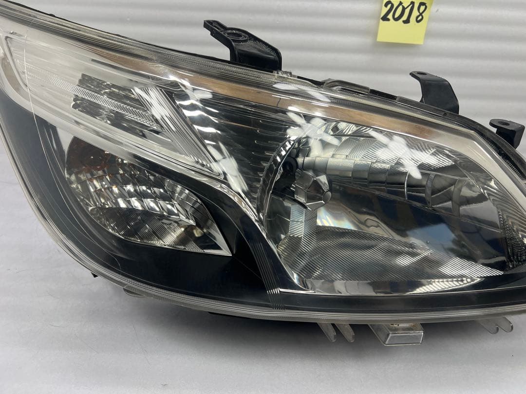 し*ょ様 スバル エクシーガ純正HIDキセノンヘッドライト1861 YA4/5/