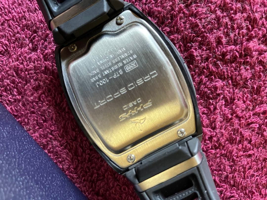 CASIO「PHYS」フィズ ウォーキング&カロリーセンサー歩行機能付き腕時計