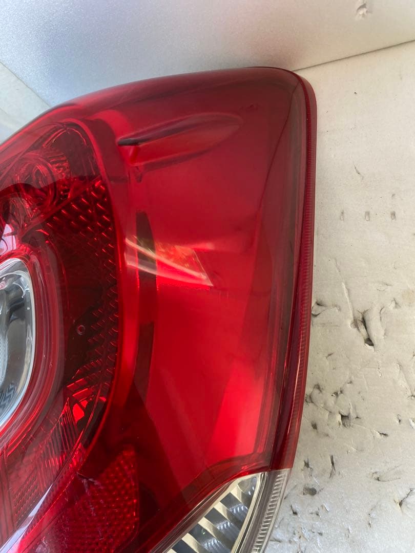 トヨタ ヴィッツ NSP130系 後期 純正テールランプ 左右セット