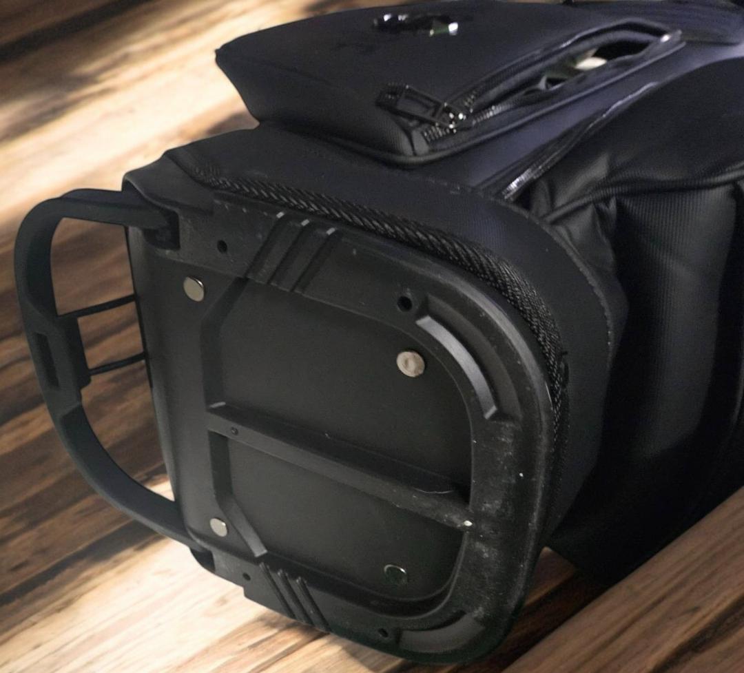 k送料無料/新品未使用　AMAZINGCORE 軽量スタンド式ゴルフバッグ