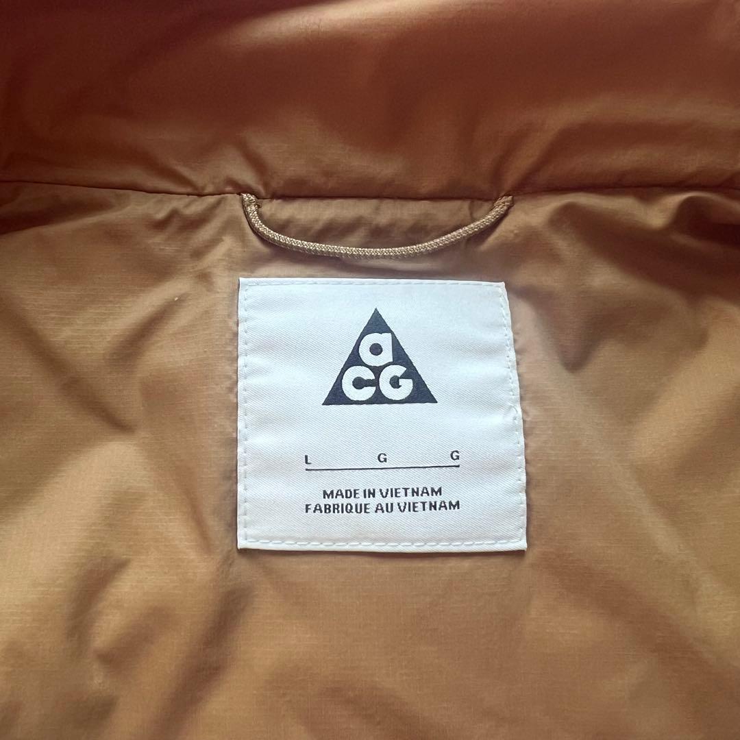 nike ACG Primaloft ノースリーブ ベスト ベージュ ブラウン