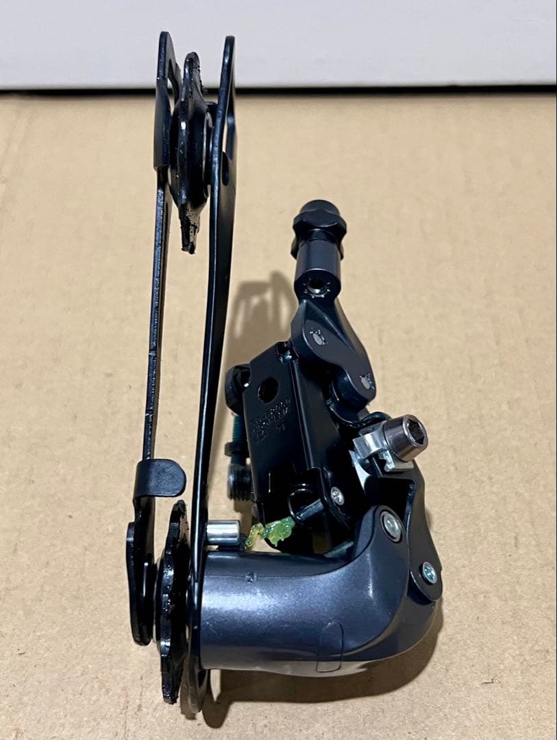 SHIMANO CLARIS R2000 コンポーネントグループセット 8速