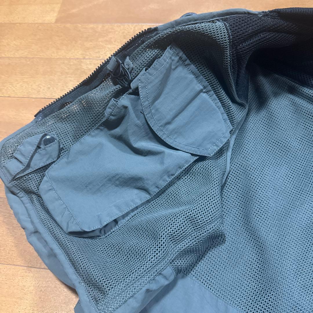 リトルプレゼンツ　V-26 メッシュベスト　Mサイズ　チャコールグレイ