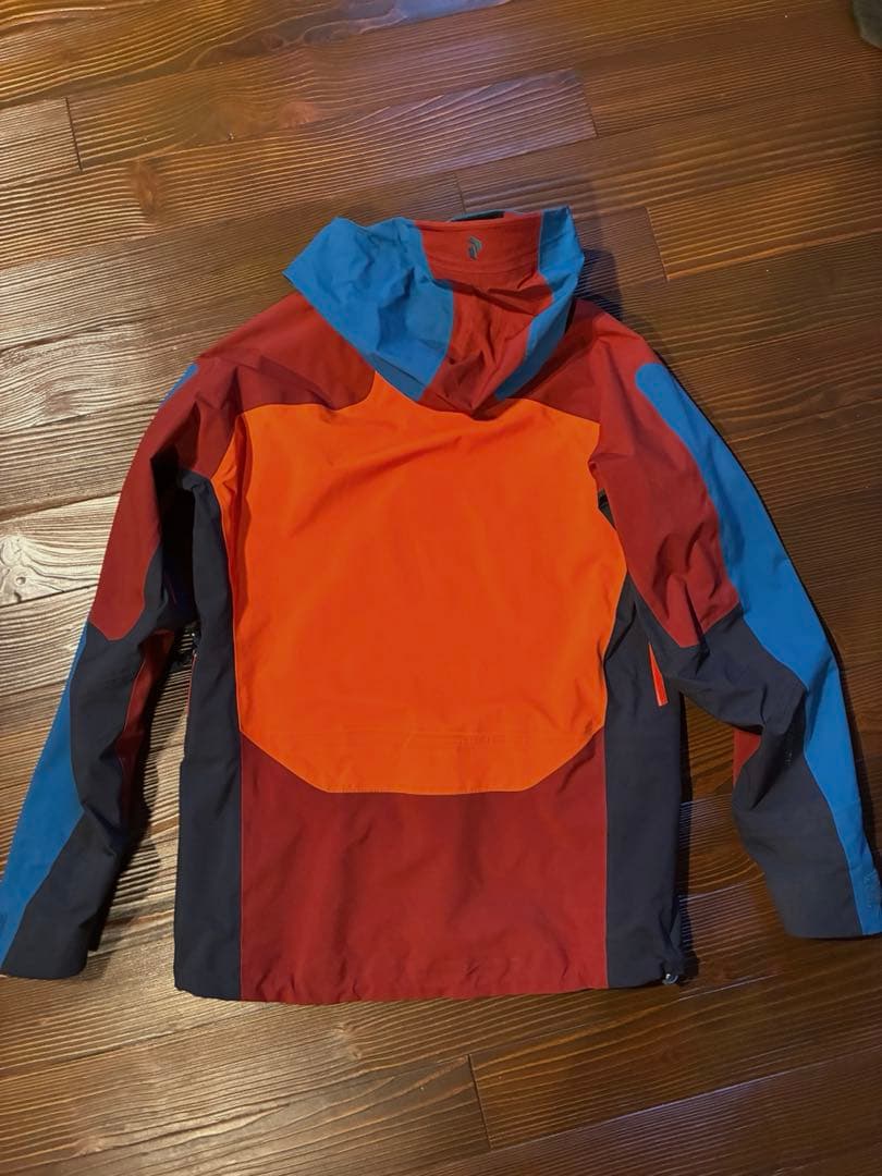 ピークパフォーマンス スキーウェア