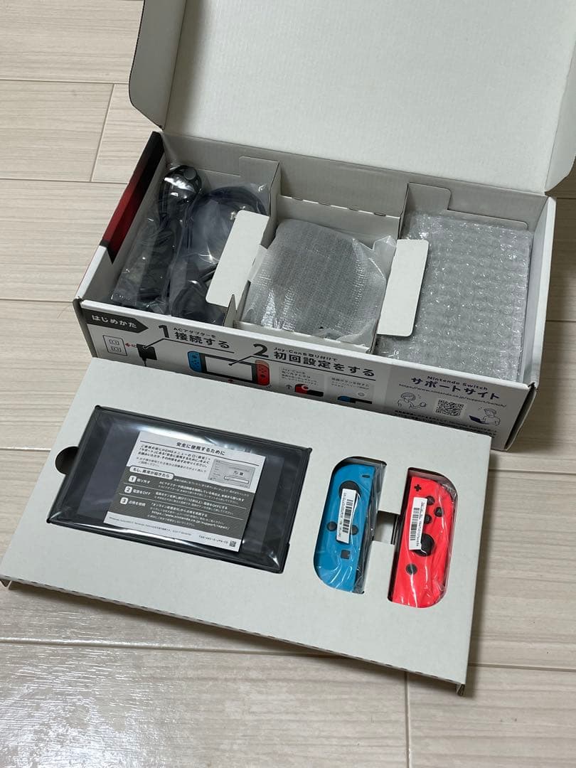 【まそと】Nintendo Switch 本体 ネオンブルー/ネオンレッド