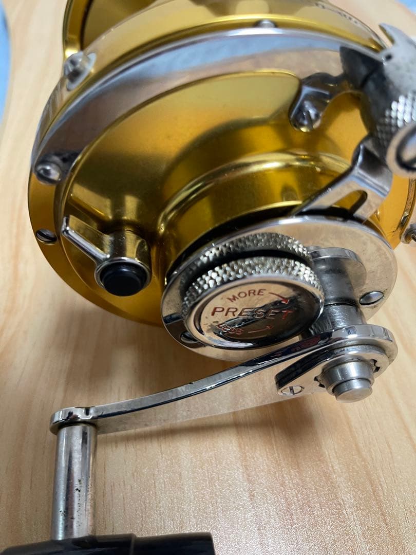 PENN REELS 50SW INTERNATIONAL II ゴールド