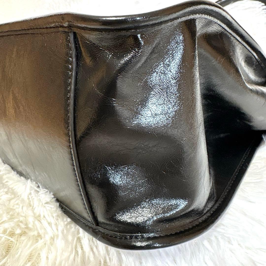 【美品】Siannaシアンナ クリンクルエフェクトスローチートートバッグ