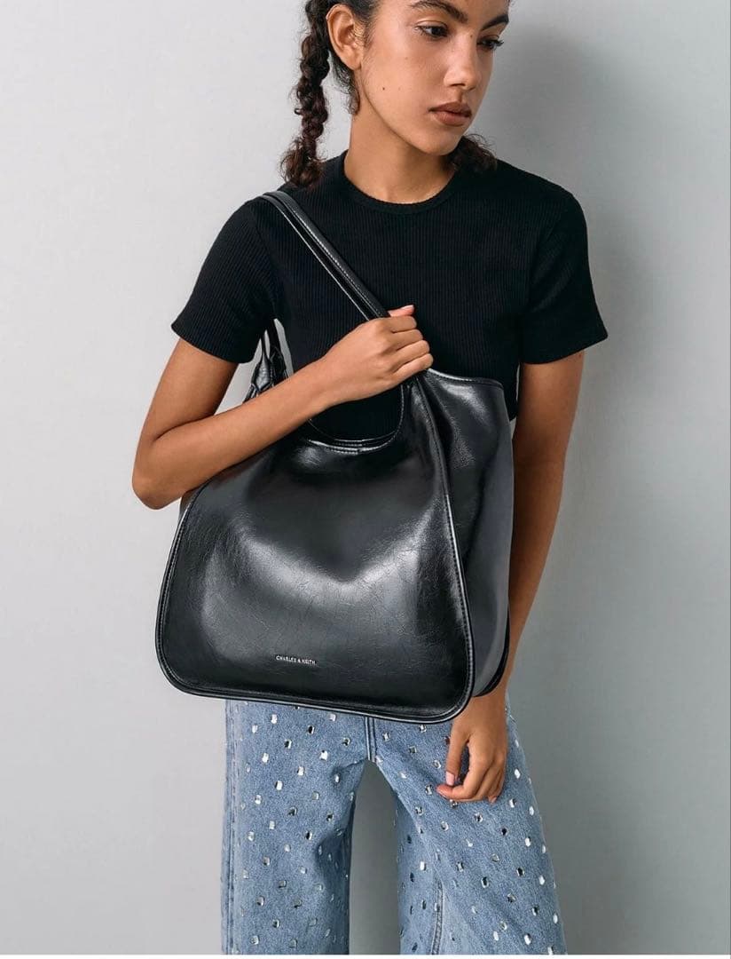 【美品】Siannaシアンナ クリンクルエフェクトスローチートートバッグ