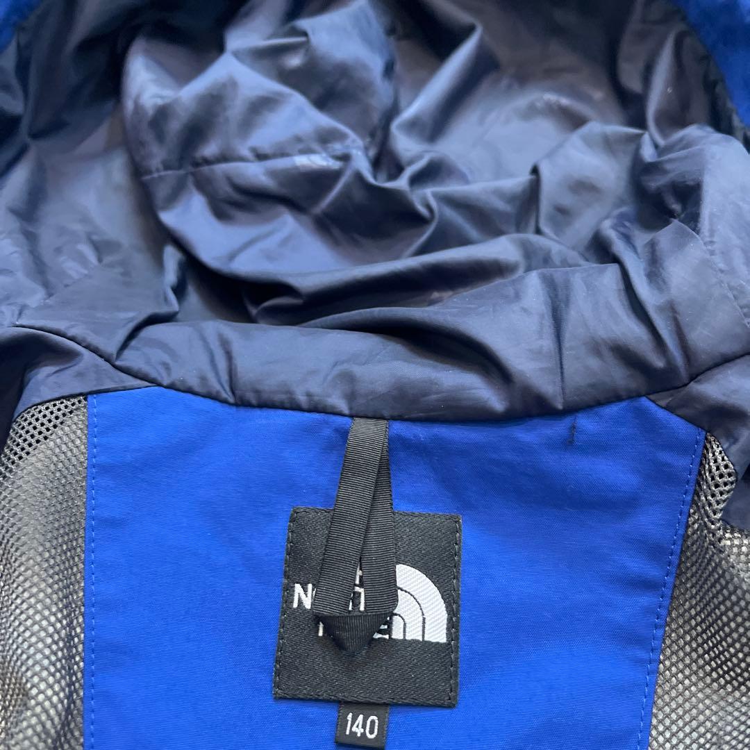 大幅値引きしました　ノースフェイス　スキーウェア　140セットアップ　　男の子