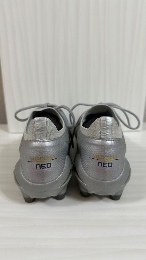 【23.0cm】モレリアネオ4 β PLATINUM SILVER