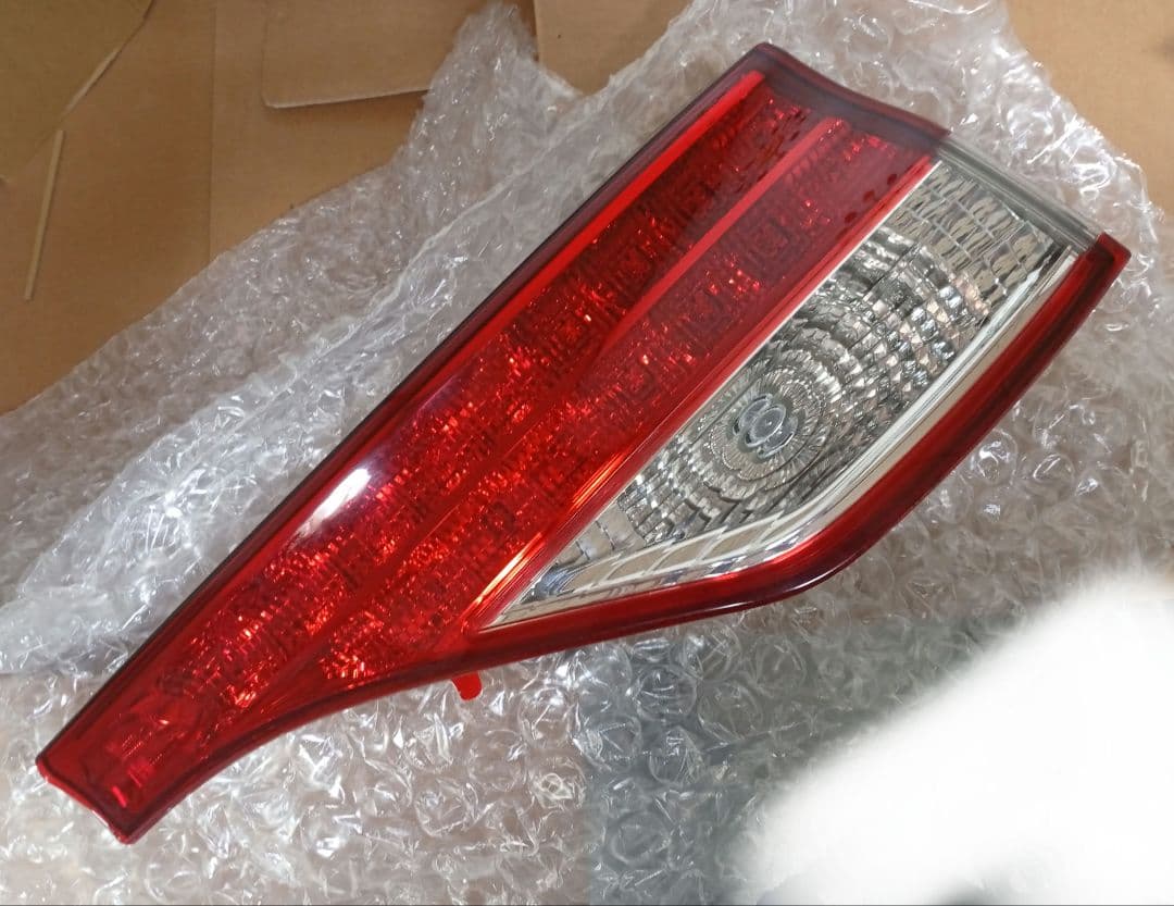 エスティマ　ACR50　純正テールランプ