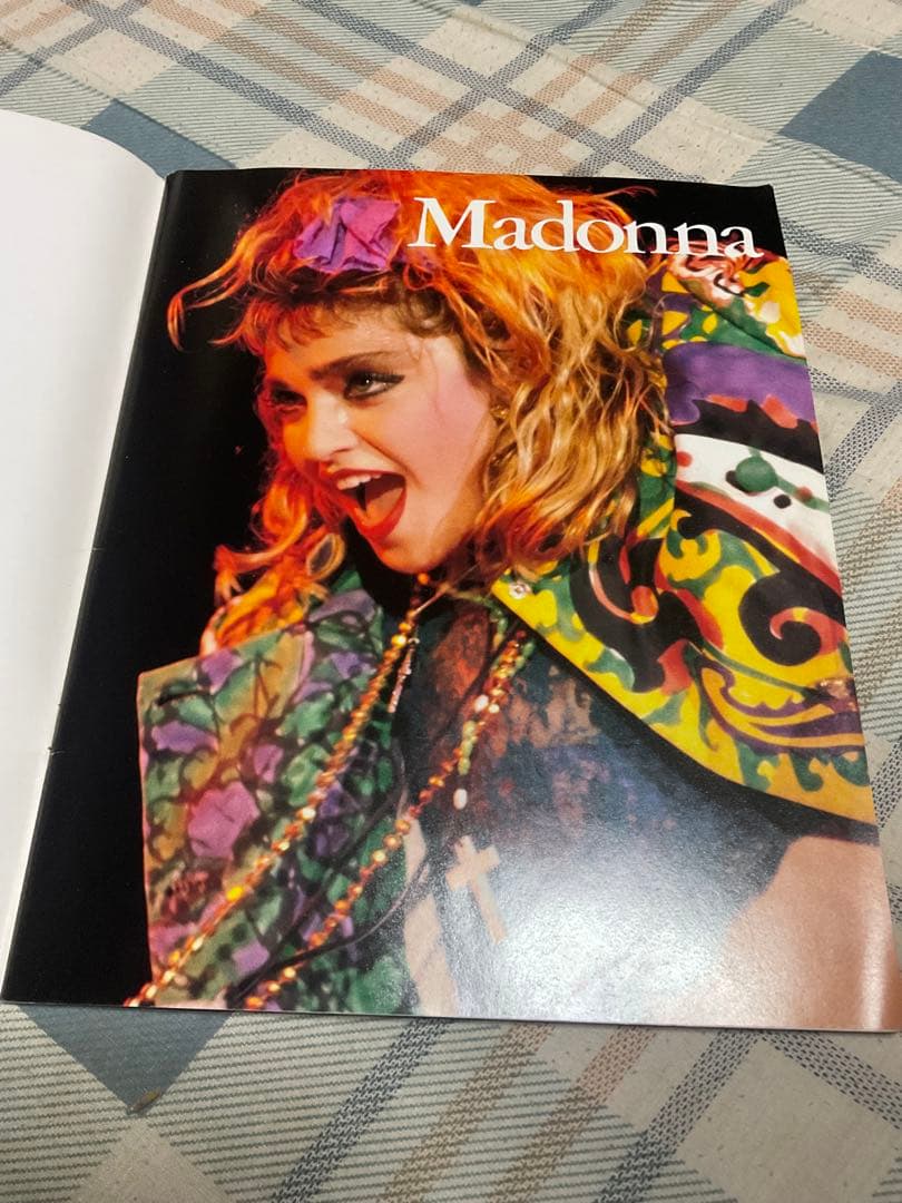 MADONNA［マドンナ］週刊FM別冊。音楽之友社。【昭和60年11月20日刊】
