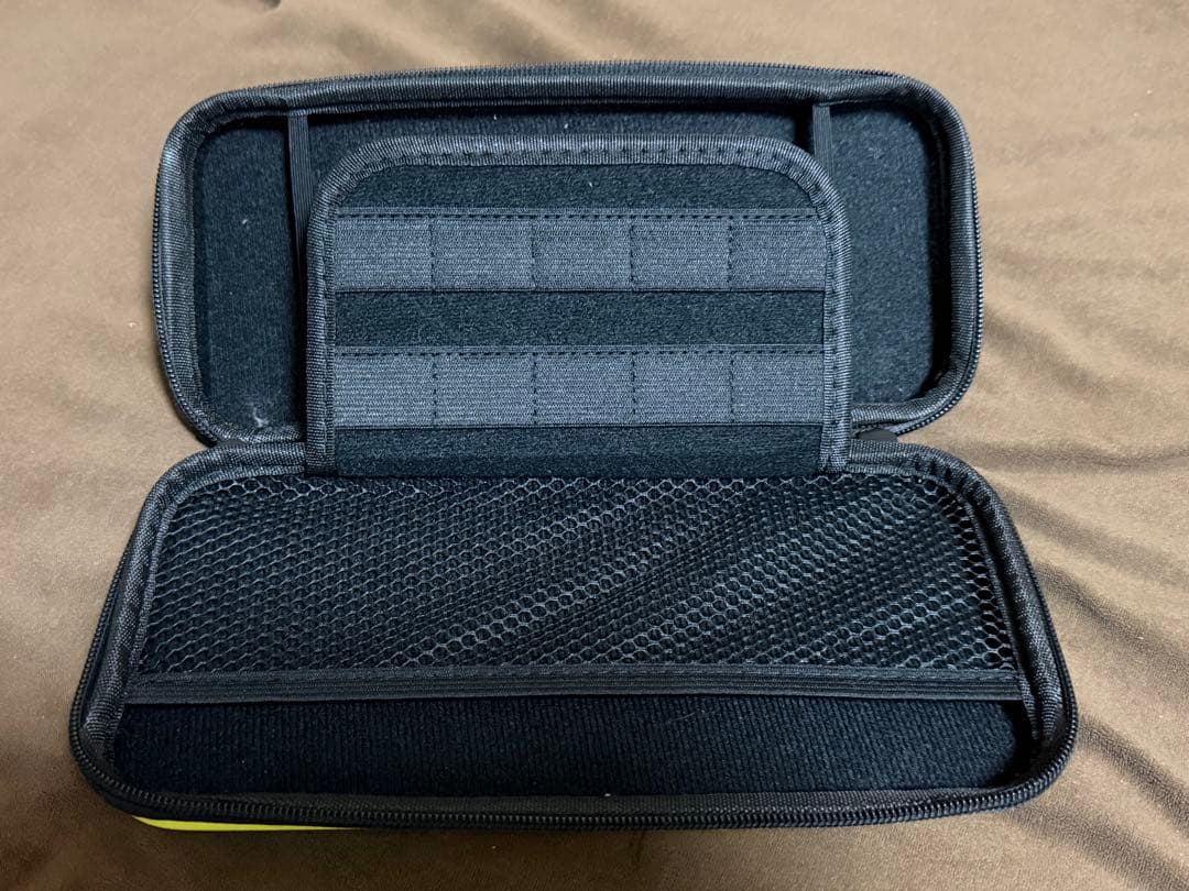 Nintendo Switch Lite 黄 ピカチュウケース画面フィルム付