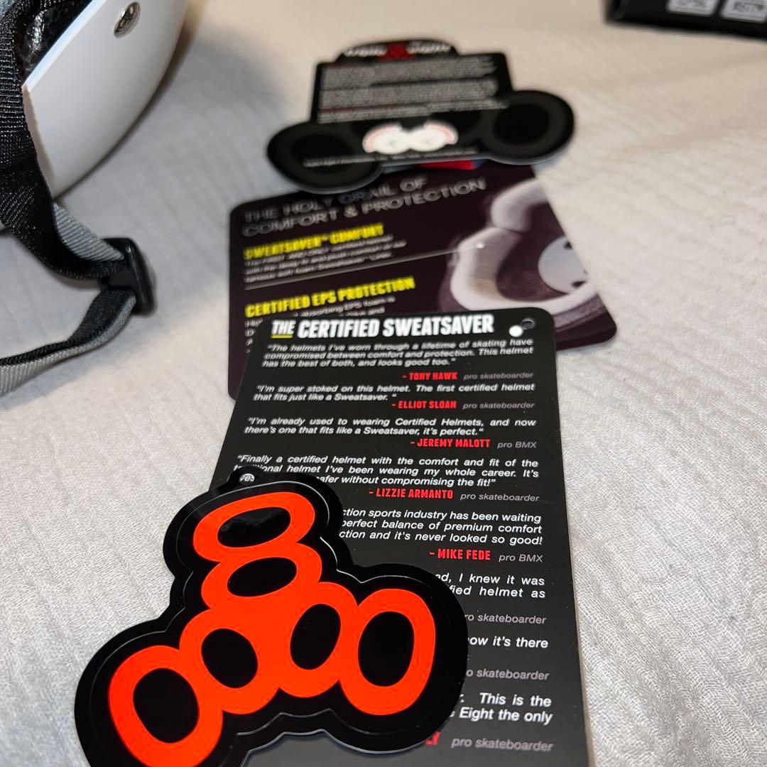 トリプルエイト　ヘルメット