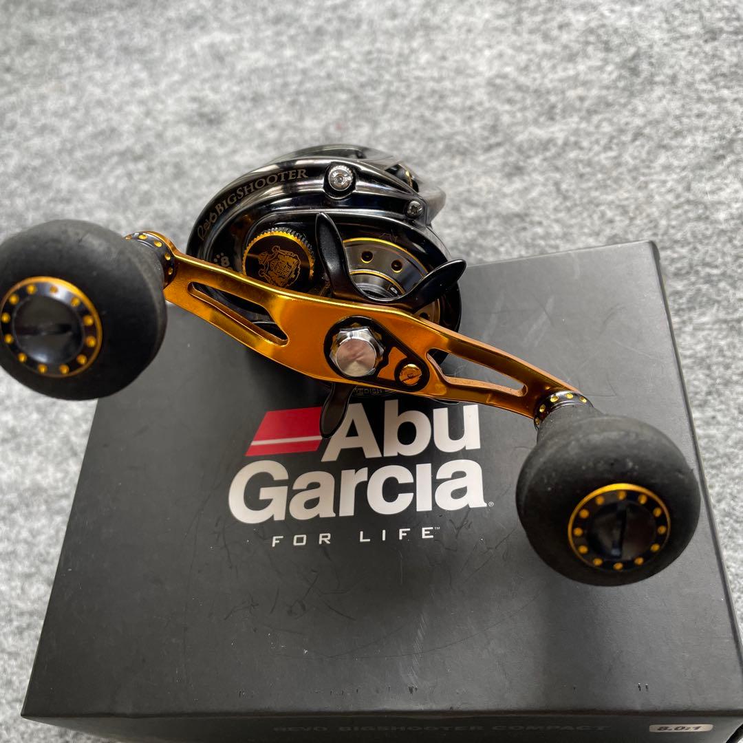 アブガルシアベイト/ ビッグシューターコンパクト。ギア比8.0:1《美品中古》