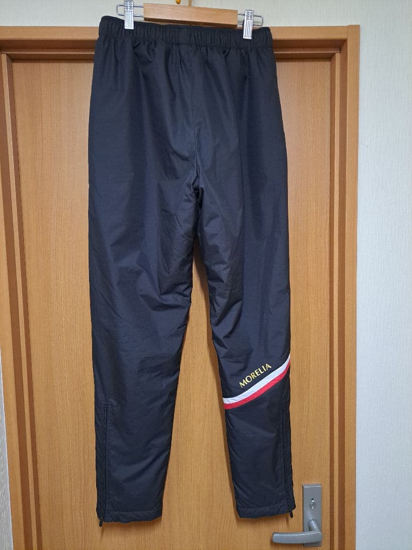 Mizuno Morelia 中綿パンツ