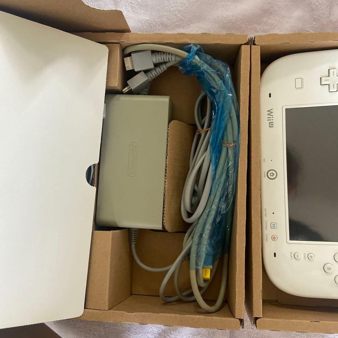 Wii Uベーシックセット　Wiiリモコンプラス追加パック　リモコン　ヌンチャク