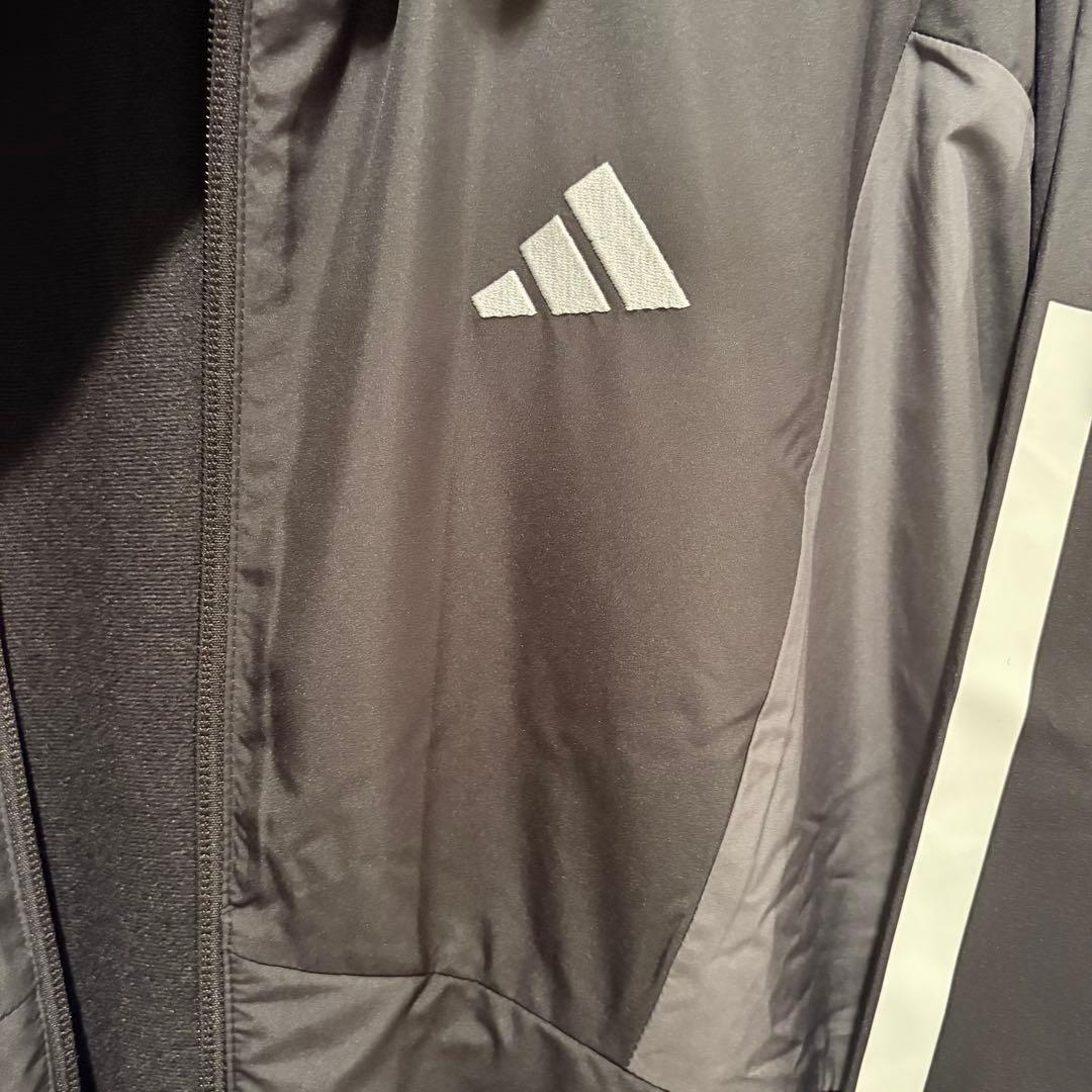 adidas フード付き　レディースウィンドブレーカー 黒/グレー