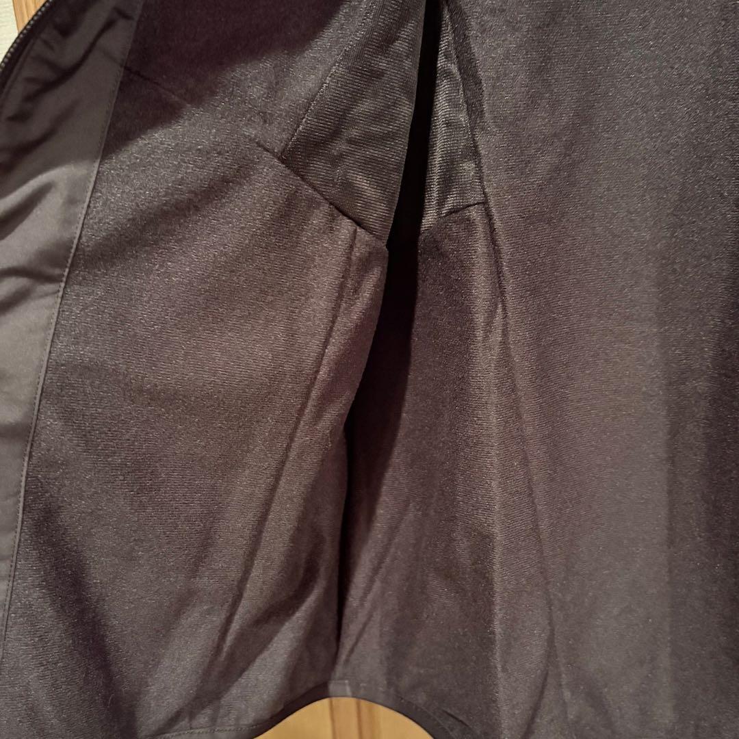 adidas フード付き　レディースウィンドブレーカー 黒/グレー