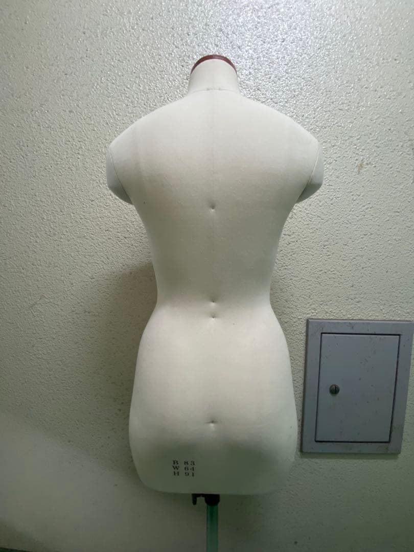 ぴこぴこはんまー様　文化服装学院　2020年製　トルソー　ボデ