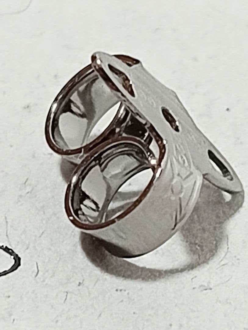 箱付ヴィヴィアンウエストウッド　ナノソリティアシングルピアス　62010086