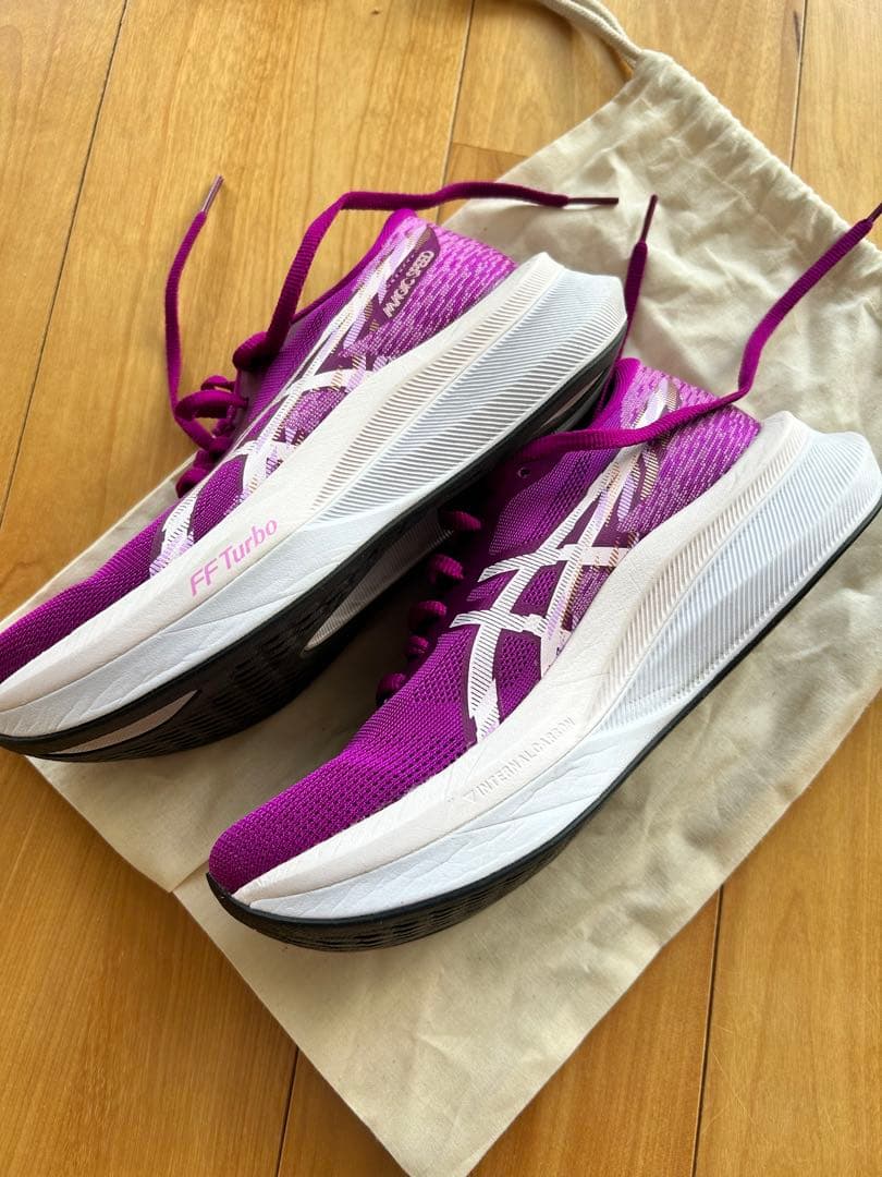 ASICS マジックスピード4 ピンク/ホワイト