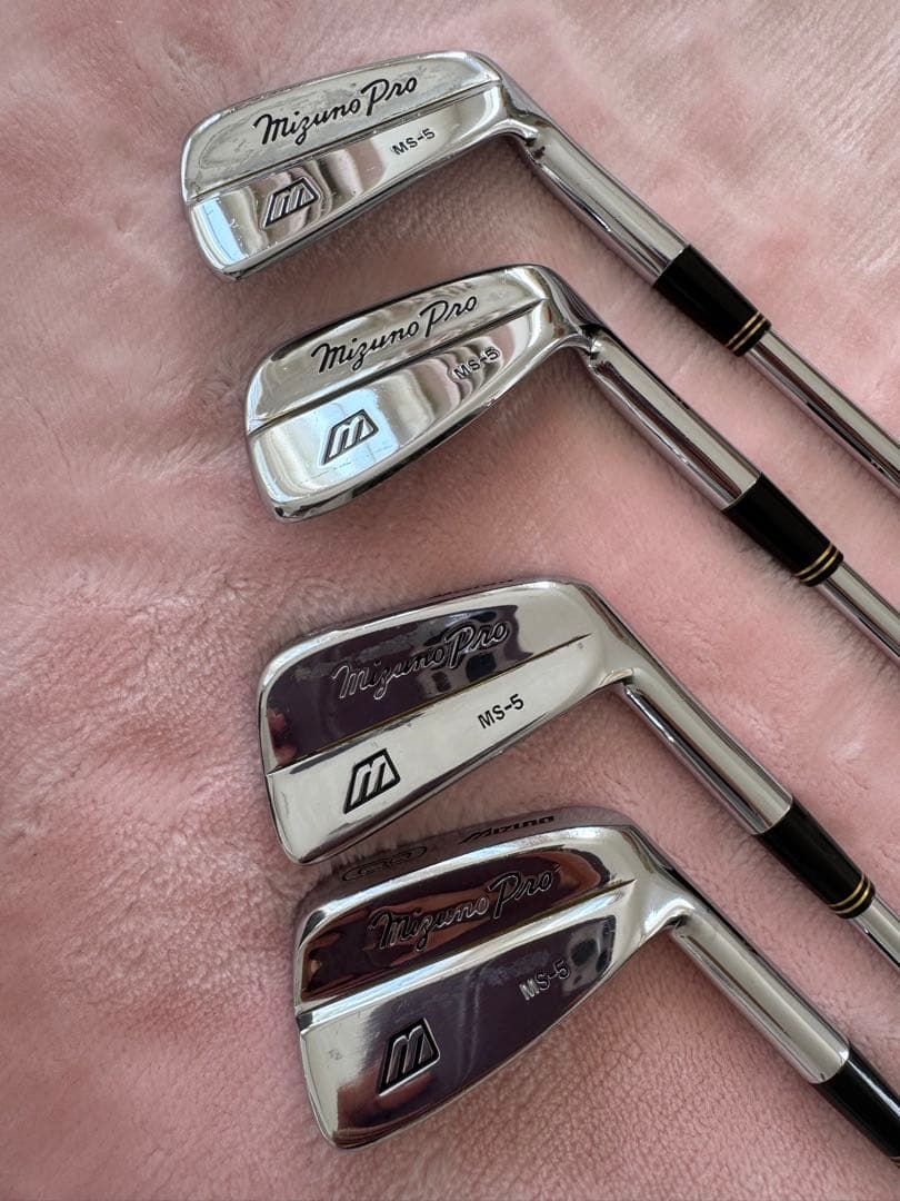 アイアンとドライバーのクラブセット 10本、写真でご確認下さい、即購入可