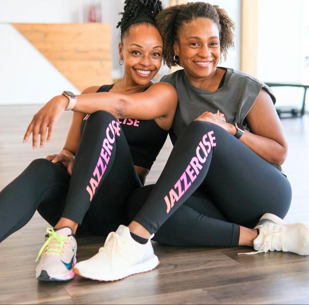 ジャザサイズ　レギンス　セット　黒　ピンクロゴJazzercise ロゴ