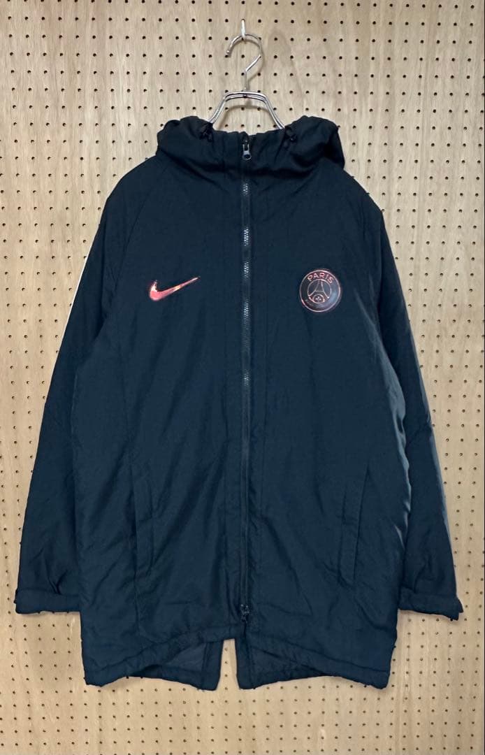 NIKE Paris Saint-Germain ウーブンジャケット